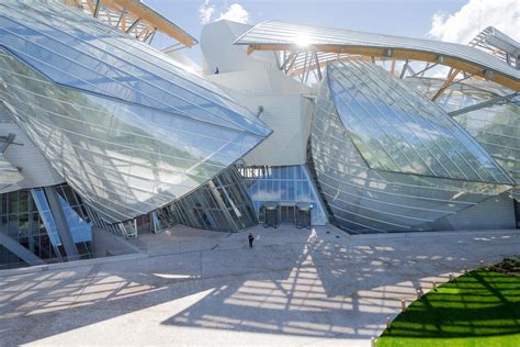 fondation louis vuitton adresse postale|louis vuitton paris gallery.